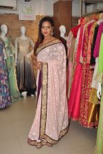 Neetu Chandra at exhibition in Mumbai on 13th May 2016